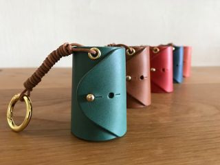 東大阪 レザークラフト カップホルダー キーホルダーをつくろう レザークラフトで自分好みの小物づくり 虹紙製作所 じゃらん遊び体験 東大阪 レザークラフト カップホルダー キーホルダーをつくろう レザークラフトで自分好みの小物づくり 虹紙製作所 じゃらん遊び体験