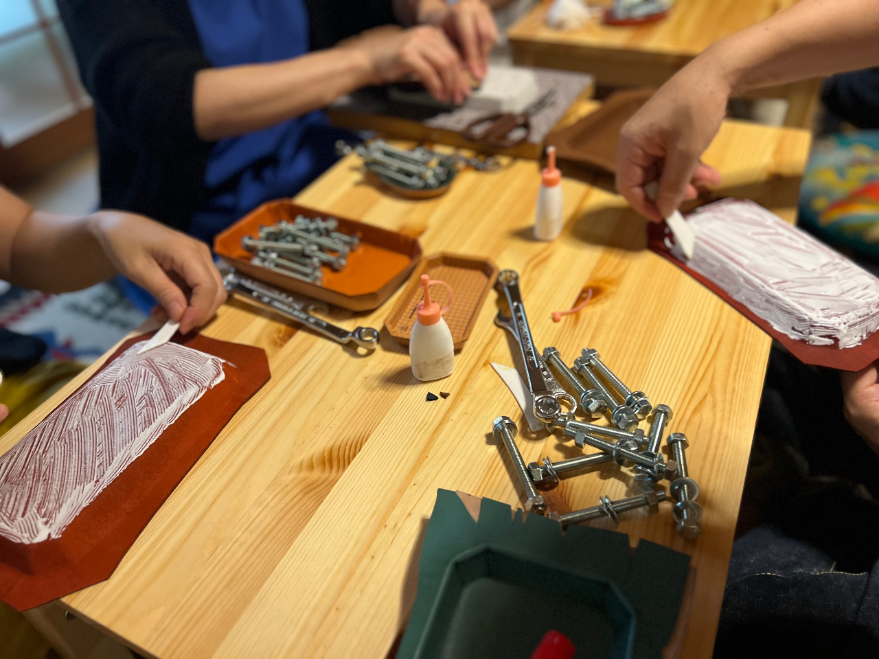 ��U�^����O���āA�{���h�����A2���̊v��\�荇�킹�鏀�������܂��B