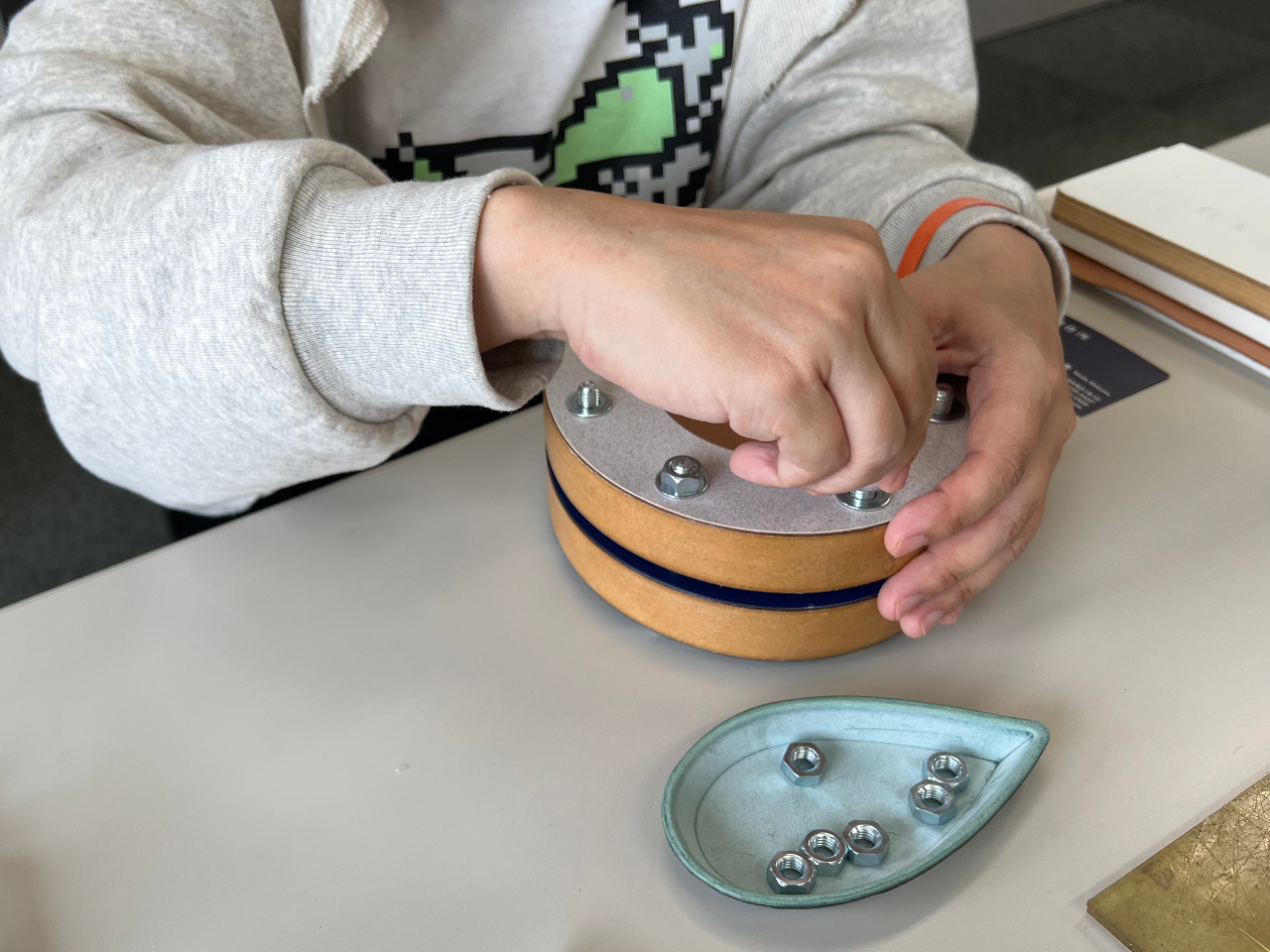 X^ォuāA{gŒ߂Ă܂B