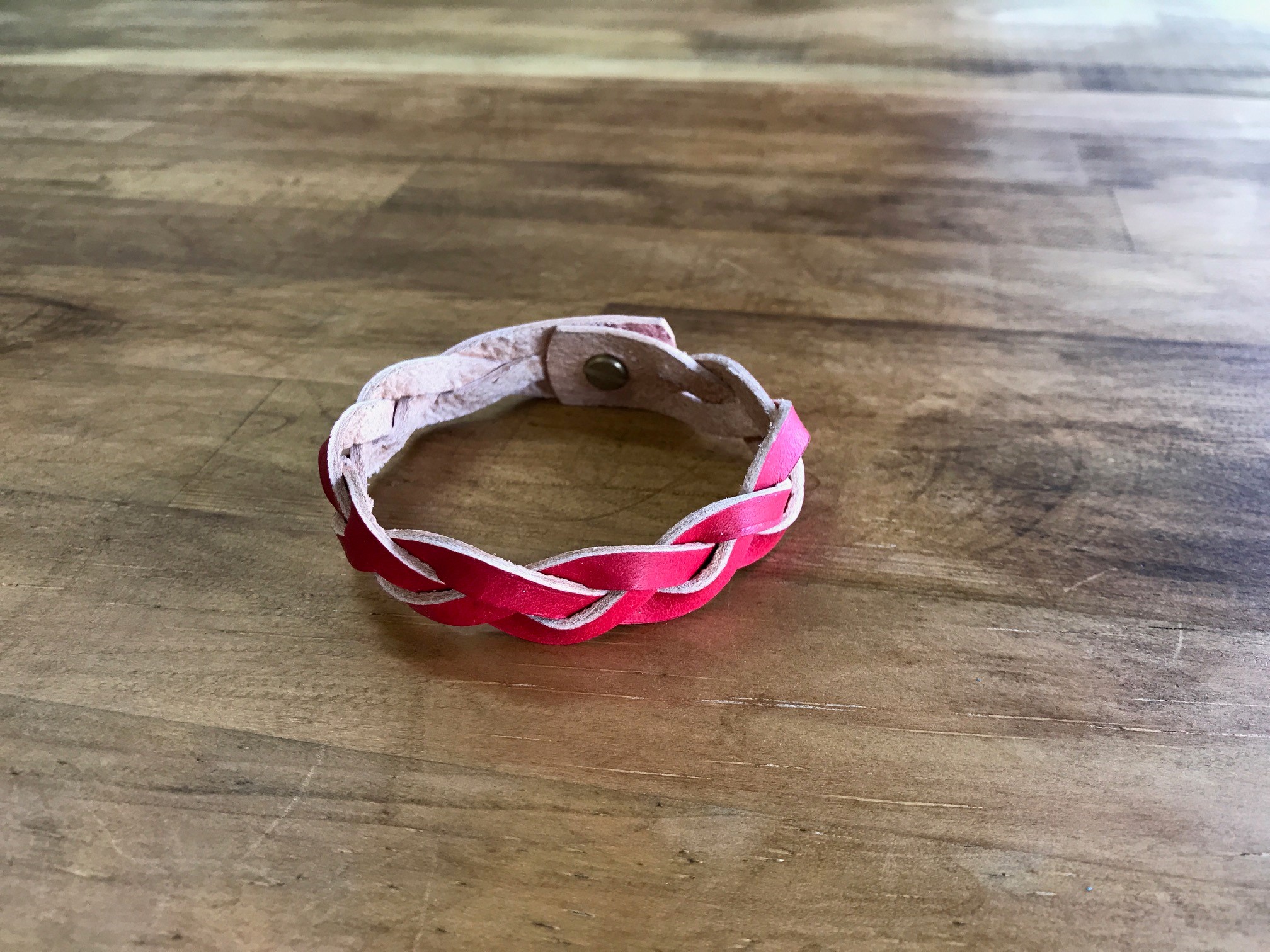 【初心者歓迎★】7色から選べるレザーアクセサリー作り体験【静岡・清水】