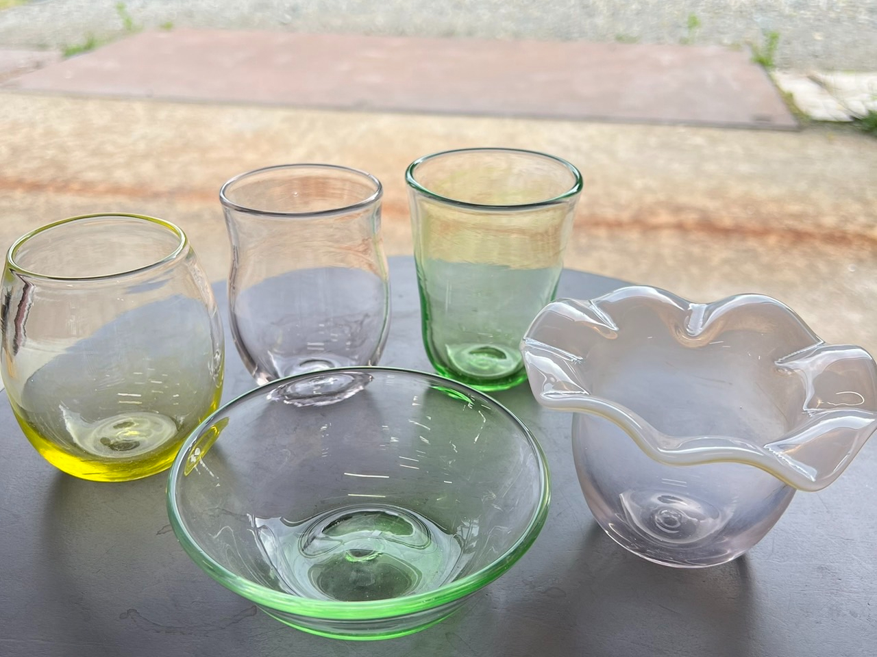 色や形を決めてオリジナルのグラスやお皿を作ろう!