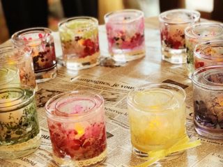 灯りを灯すと一段と綺麗☆彡LEDのろうそくを入れてキャンドル代わりに♪