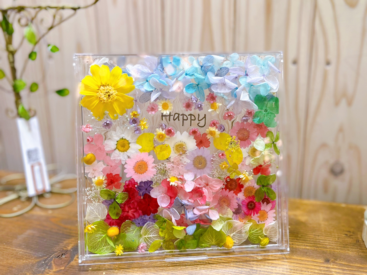 Rli@邢ԂgĊG̗lȉ؂₩ōʂN₩ȑfGȃn[oEl[v[głB肪Ƃ܂B