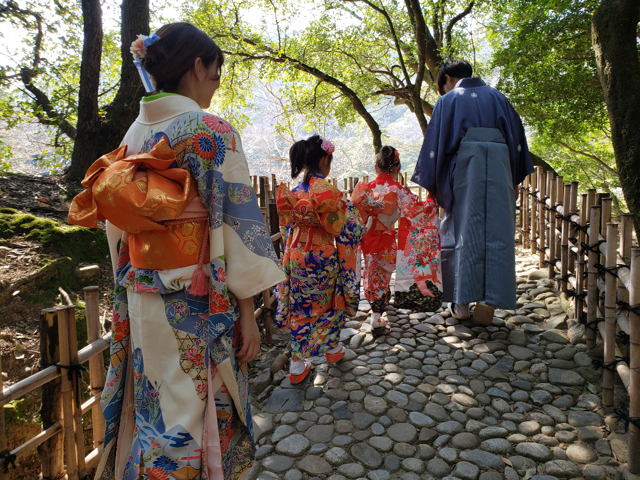 着物を着て園内の散策♪