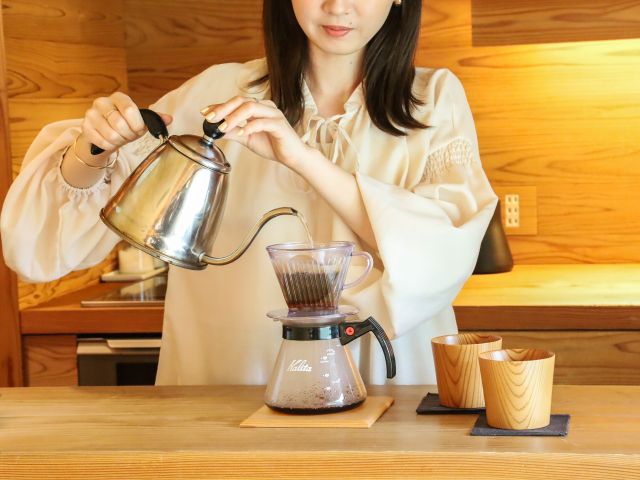 備え付けのコーヒーやお茶はご自由にご利用ください