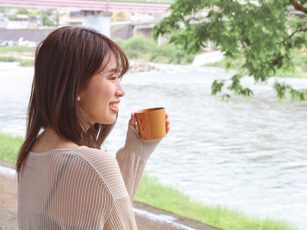 𒭂߂Ȃ炨H͂ł傤Hnōꂽ؂̃Rbv₨MAٓŐHy߂܂^^