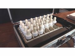 24種類の香りを全て嗅ぐのは大変なため簡単なアンケート記入で、どんな方でもお好みのブレンドを算出。