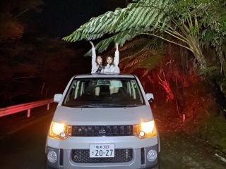 7名乗りガソリン車(サンルーフ付き)でご案内します。