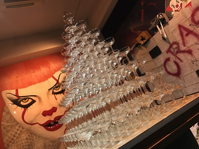 オプションメニューのシャンパンタワー!誕生日などの記念日にいかがでしょうか。