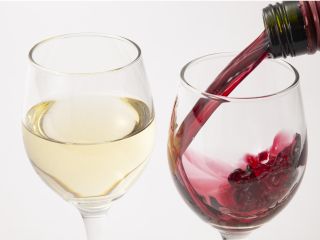 ランチ限定ワインフリーフロー付きプラン。スパークリング、白、赤ワインが90分飲み放題。