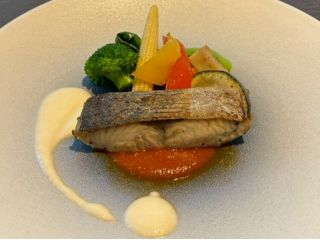 鰆のポワレ トマトソース