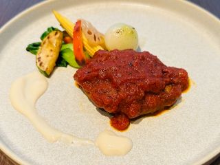 ハンバーグステーキ トマトソース