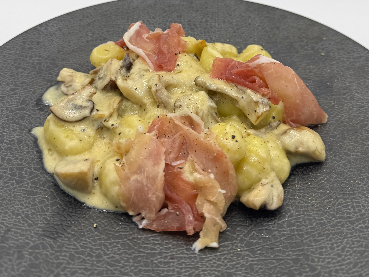 ���̃N���[���\�[�X�j���b�L