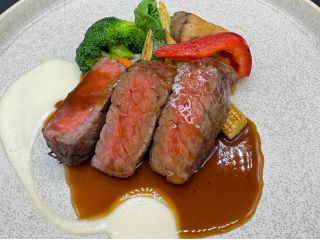 牛ランプのソテー 〜デミグラスソース〜