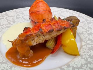 オマール海老のロティ 〜アメリケーヌソース〜