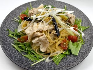 豚肉と茄子の胡麻ソースパスタ