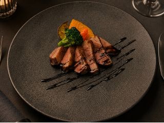 マグレカナール(鴨肉の低温調理)〜バルサミコソース〜