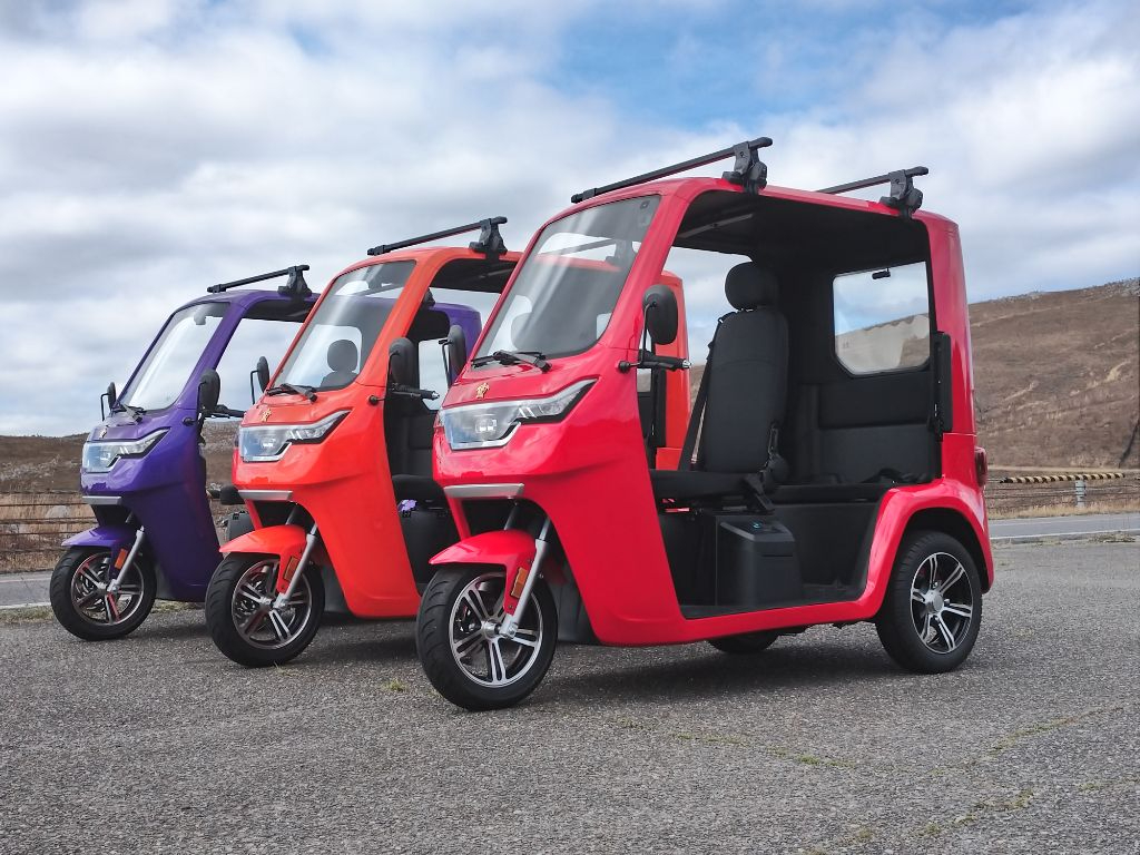 gDNgDNƂ͓AWAAɃ^CŃ^NV[ƂĎgpĂ3փoCN̂ƂłBHgEVgDNgDN3lłB