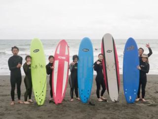 サーフィンの楽しさを体験してみませんか?