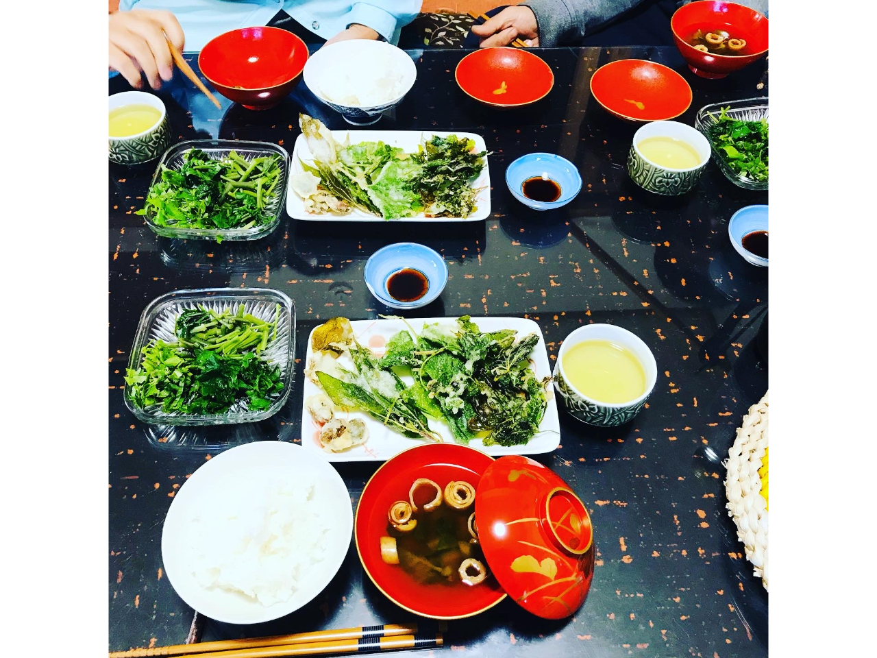 G߂ɂāA̎łRؖ쑐͈Ⴄ̂ŁAlGʂĊy߂܂B