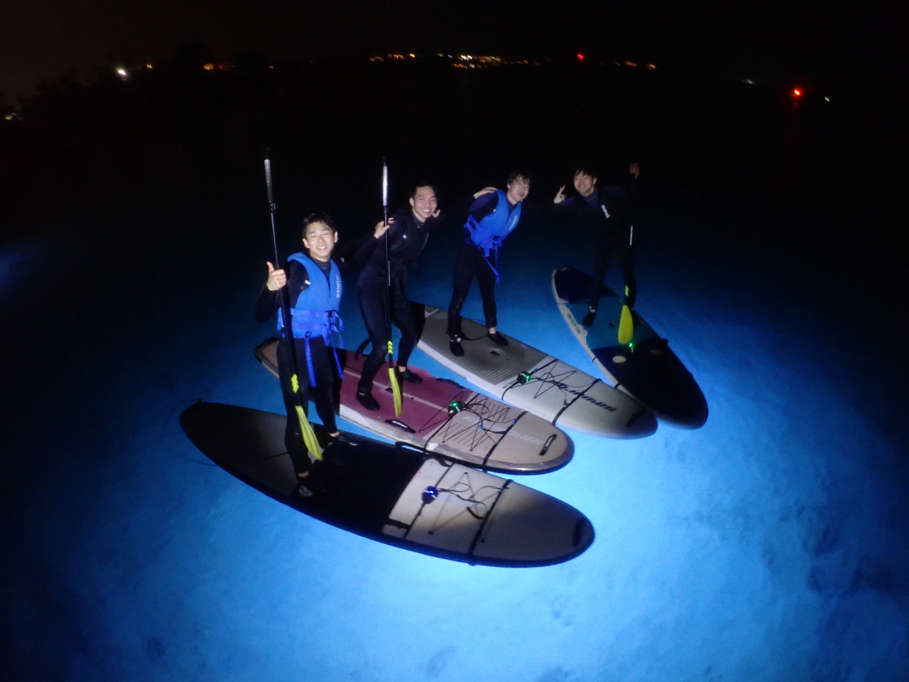 iCgSUP͂Ȃɖ邢IÂC͕scƂAzȏɖ邢LED̃CgňSɖ̃N[WOł܂B