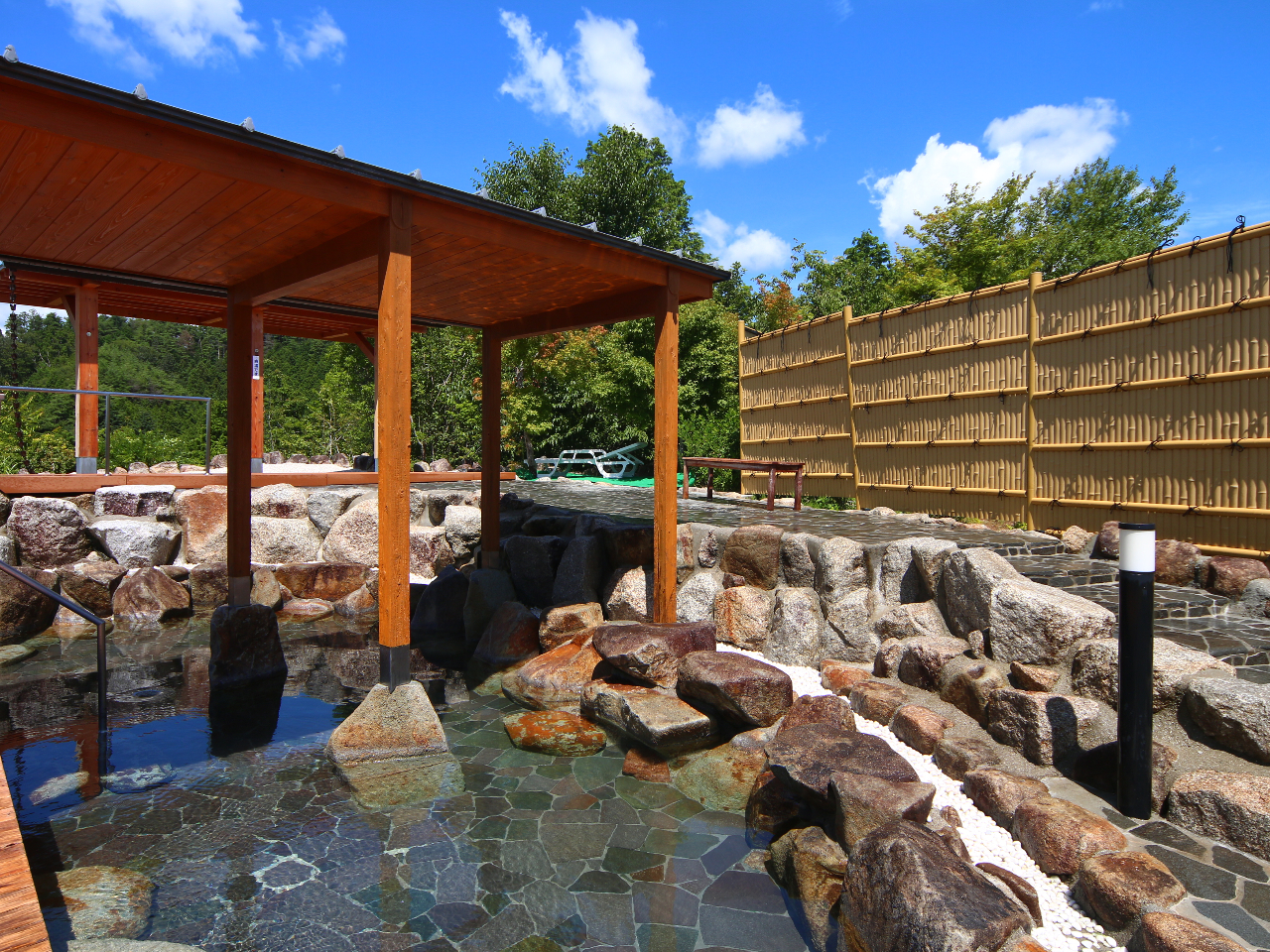 もえぎの湯 露天風呂