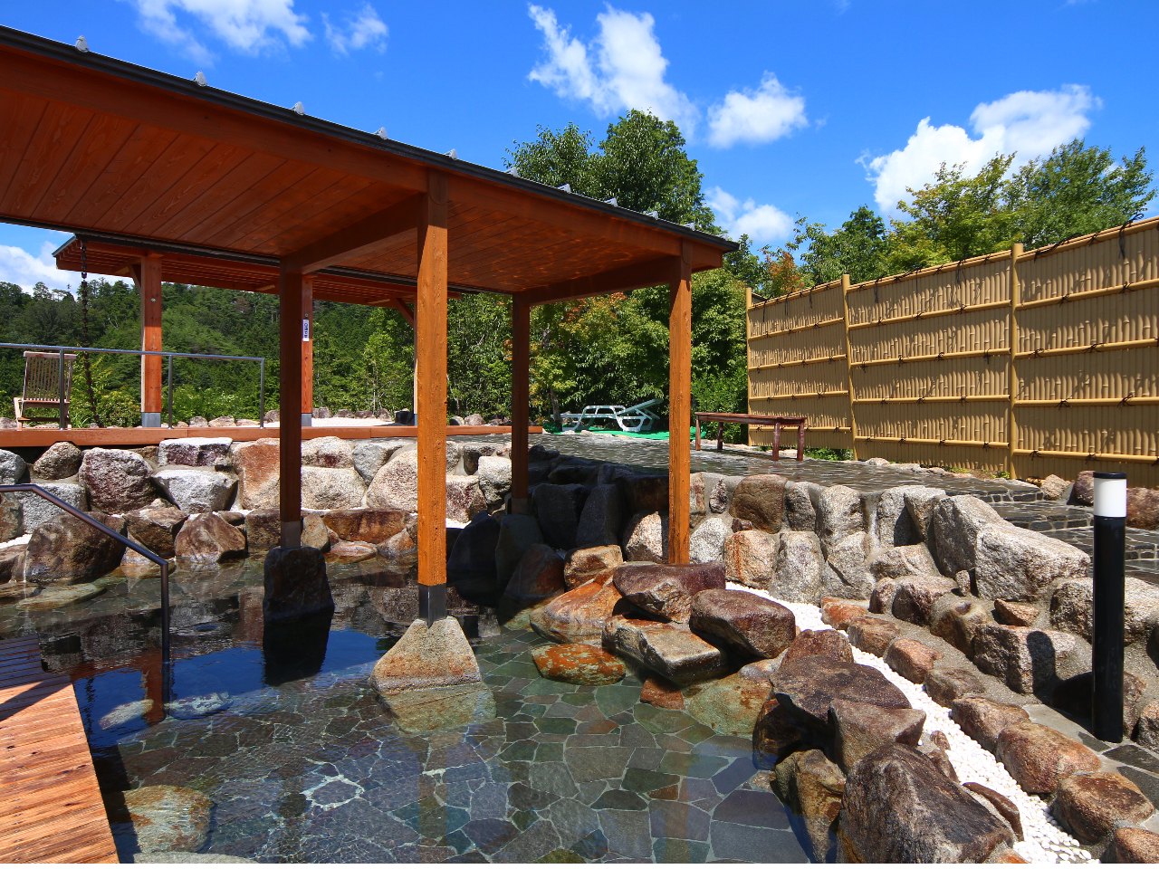 もえぎの湯 露天風呂