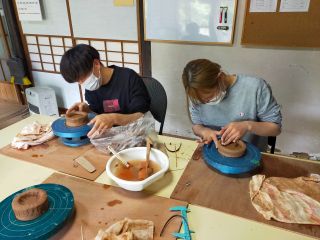 二人で協力し合って仲良く作られていました。