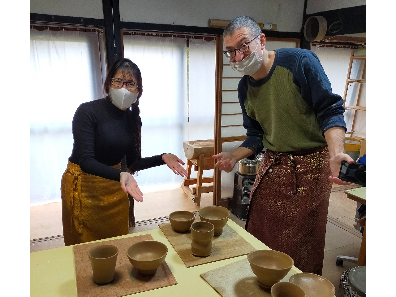 男性の方が日本語が話せる方で助かりました。国外からのお客様が増えているのですが、1名は日本語の話せる方でお願いします。大学まで合わせて8年間英語習ったのです・・