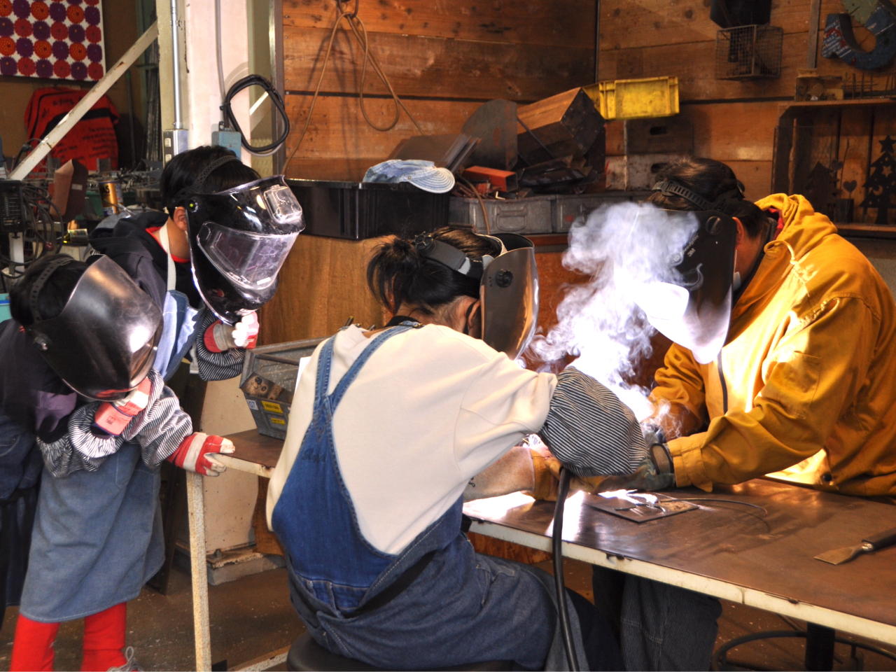 ƑŌōƂāA̍i邱Ƃł܂B