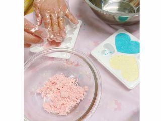 アロマバスボム作り体験中♪♪