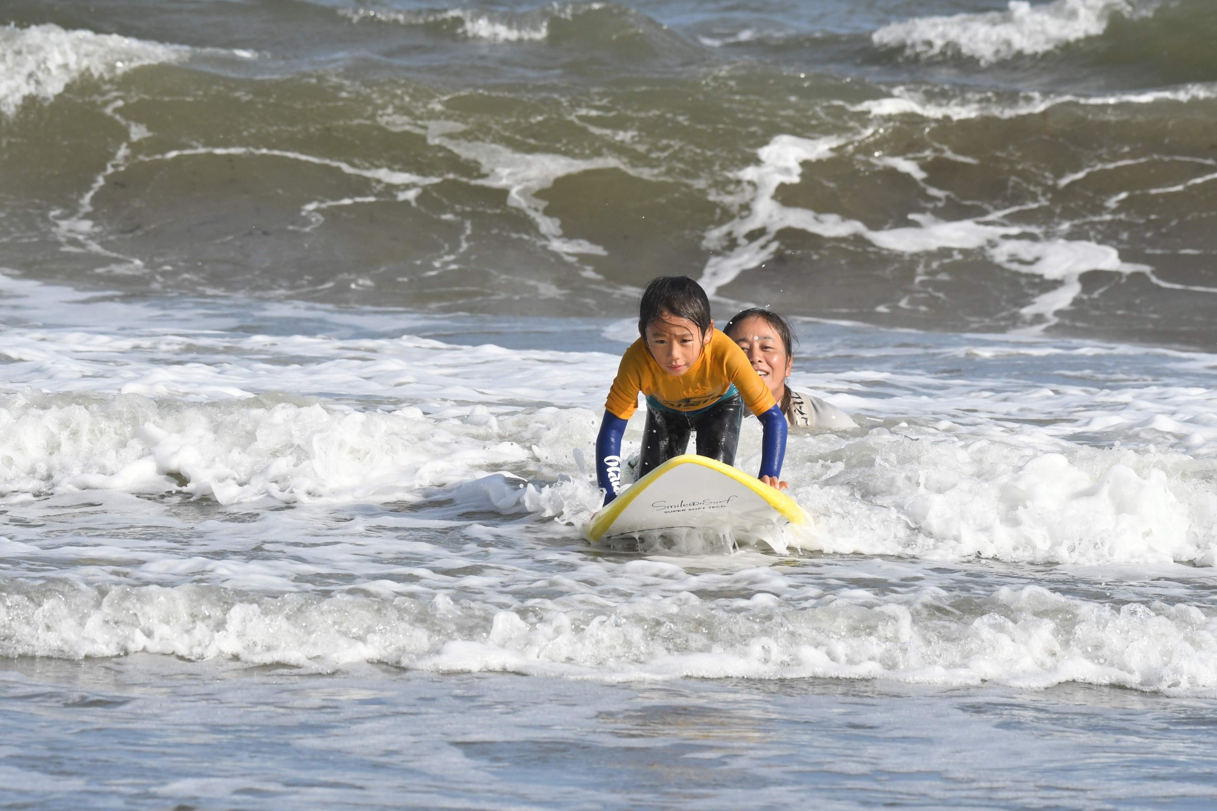 女性講師が教える!!千葉・九十九里でサーフィンスクール!! ~mi surfin...