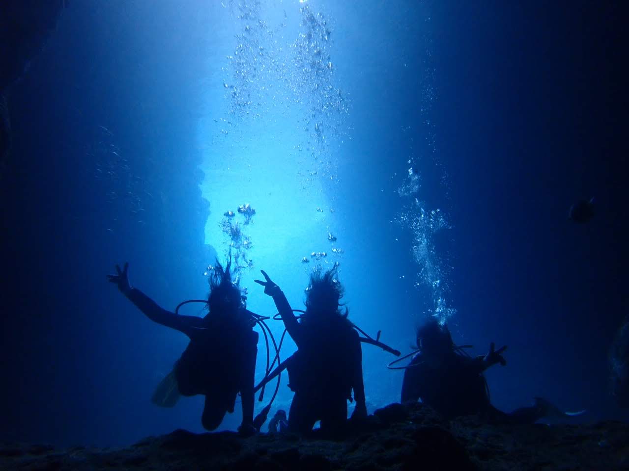 ̓AobNɋLOʐ^@FBAƑAJbvŎvöꖇ