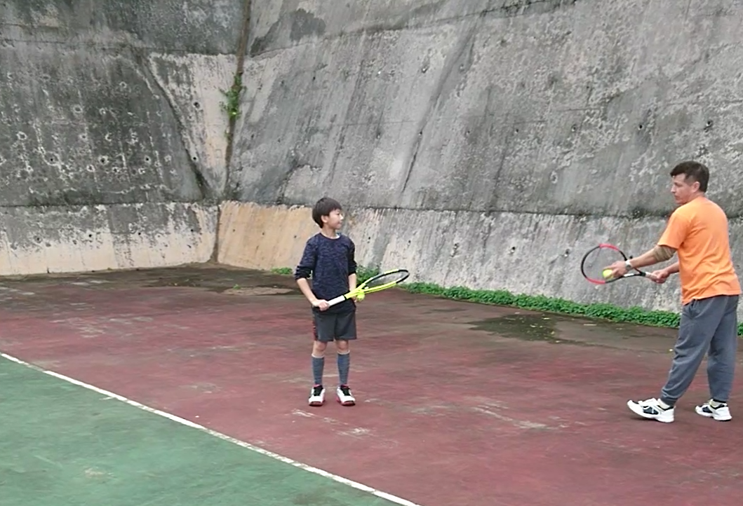 少々の日本語と英語でのレッスン テニス用語聞き取れたかな?