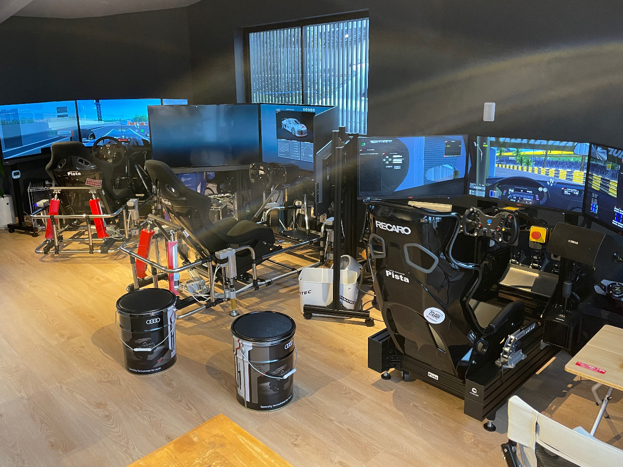 【じゃらん限定プラン】 気軽にレーサー体験!本格的レーシングシミュレーター! <...