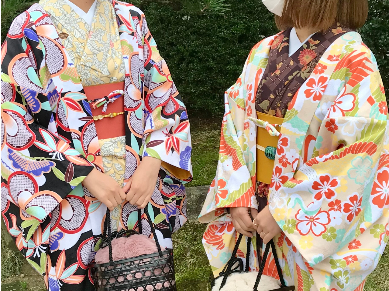 羽織を+2,200円でレンタルできます。外気温が15℃以下の場合は着ることをオススメします。