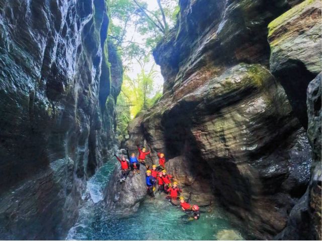 Niyodo Adventure 渓谷中心部。ここからどんどん中津渓谷の奥に入っていきます。どんな大冒険が待っているのか?!