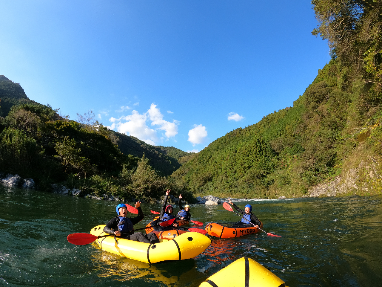 Niyodo Adventure 仁淀川をおもいっきり遊びつくしたいならパックラフトツアーがオススメ!一人でボートに乗ってボートを操船するのは最高の一言!