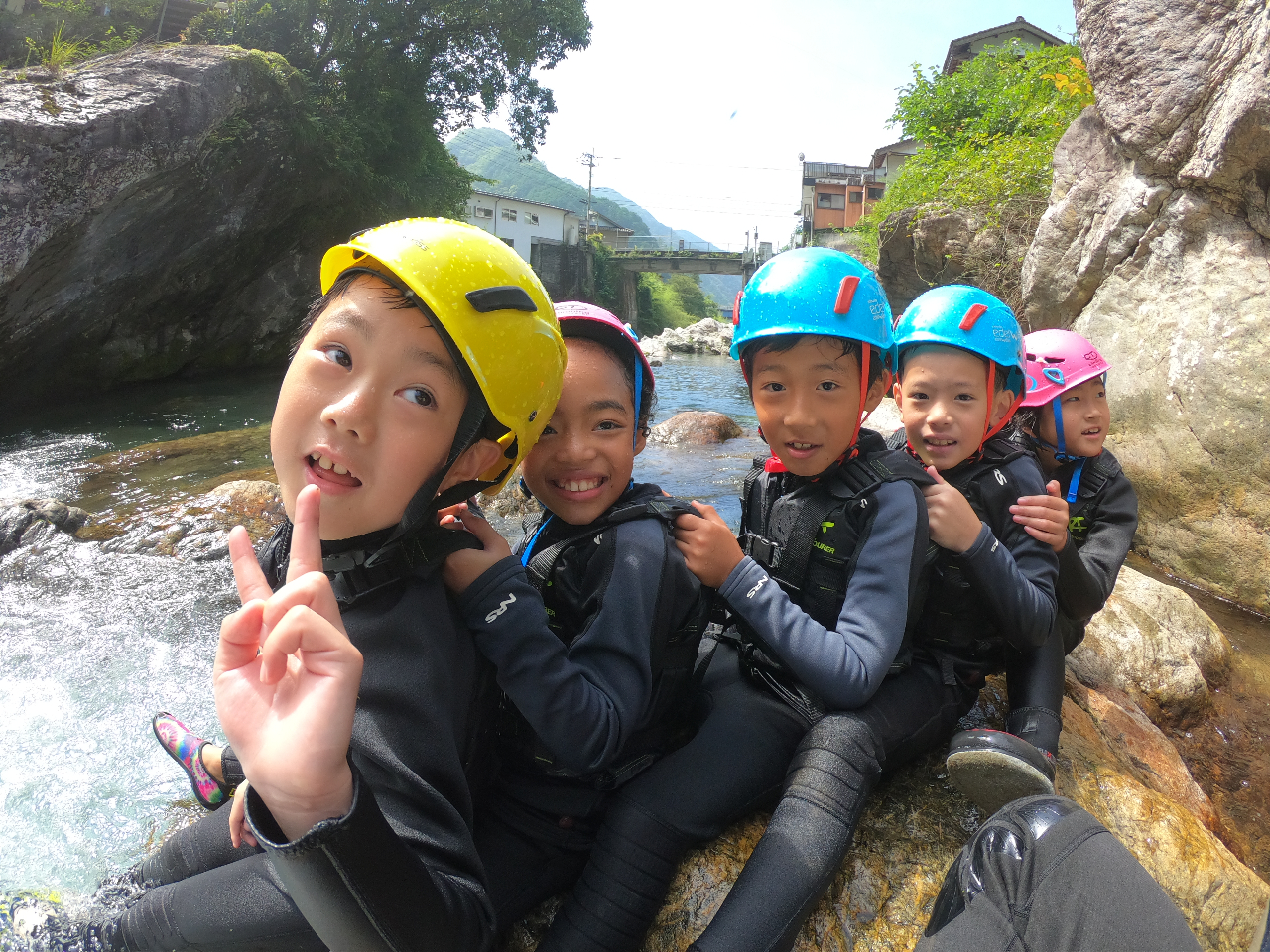 Niyodo Adventure LbYcA[@ÌkJ̒`@mu[̐EɔэI