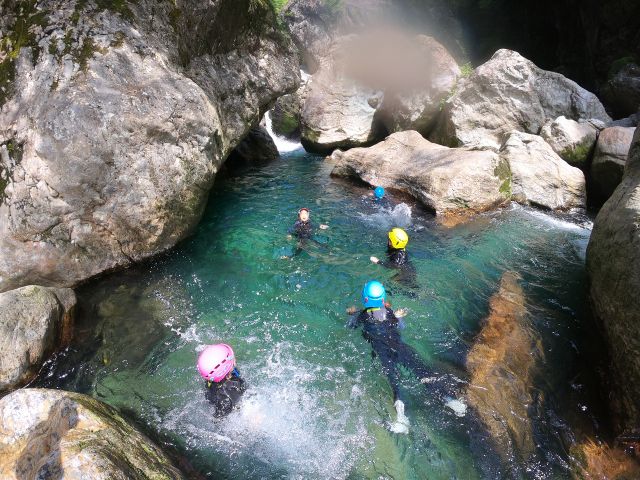 Niyodo Adventure 仁淀ブルーにジャンプ!ジャンプ!ジャンプ!仁淀川はみんなを笑顔にします!