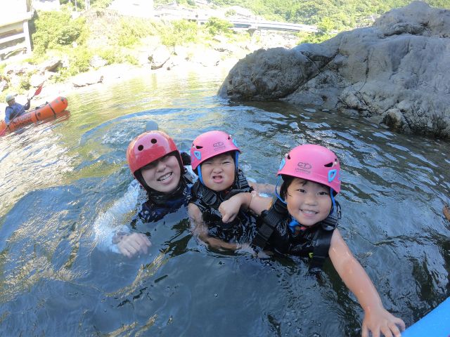 Niyodo Adventure 普段見ることのない子供たちの生き生きした顔!お母さんも大満足!仁淀川のアクティビティ最高!