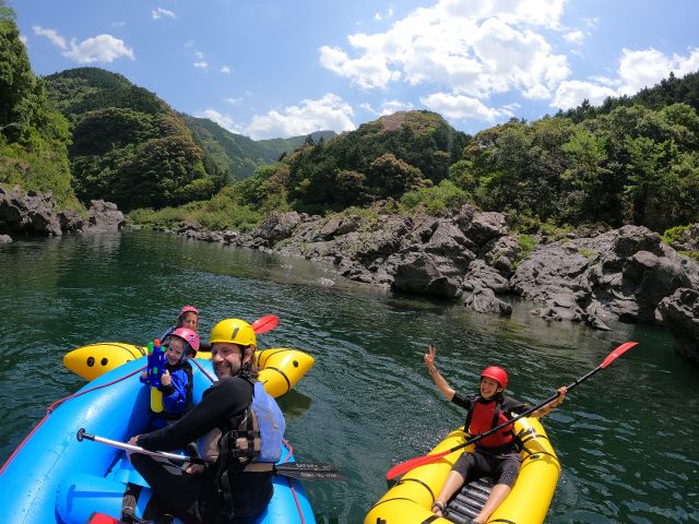 Niyodo Adventure 仁淀川プライベートツアー プライベートだから他の人を気にせずおもいっきり遊べるアクティビティツアー