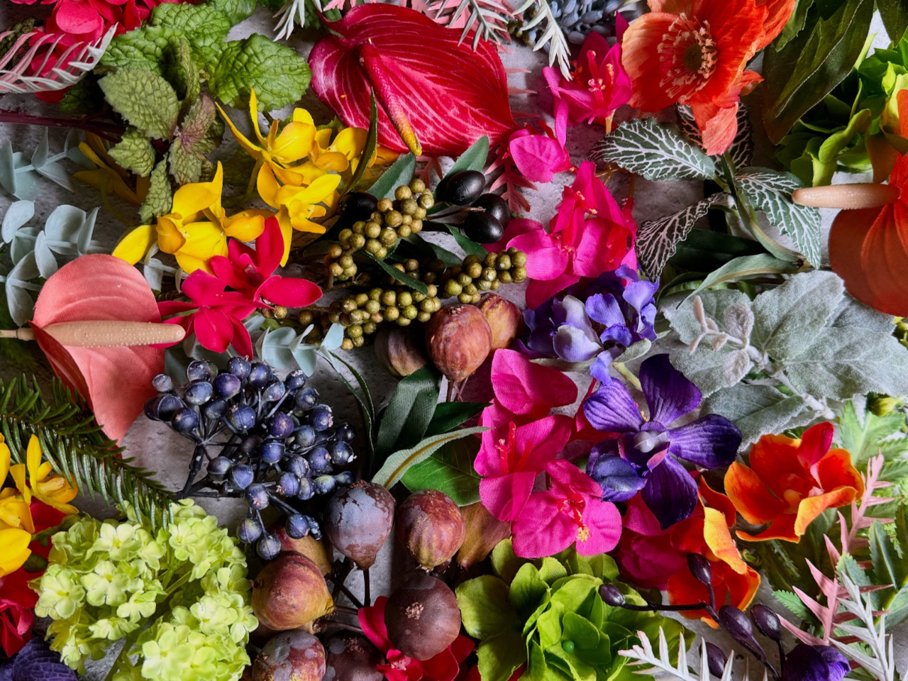 lXȐFAfނ̒AD݂̃IWi`[y݂