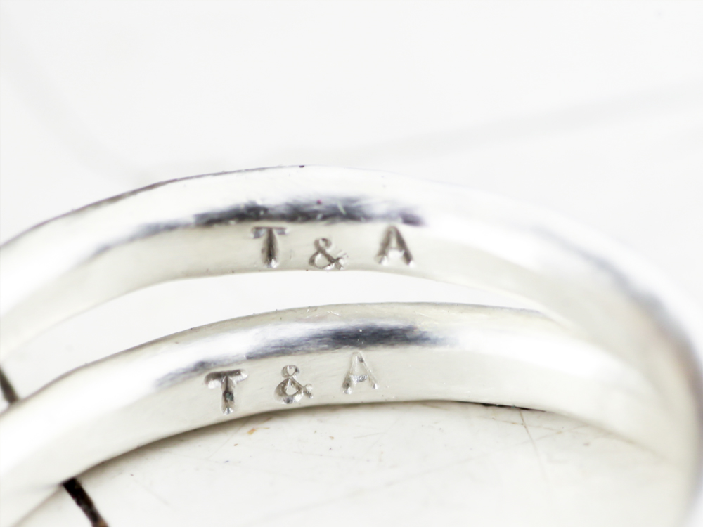 wւ̓̍͂TɁ{1,100~ŐElōĂ܂B