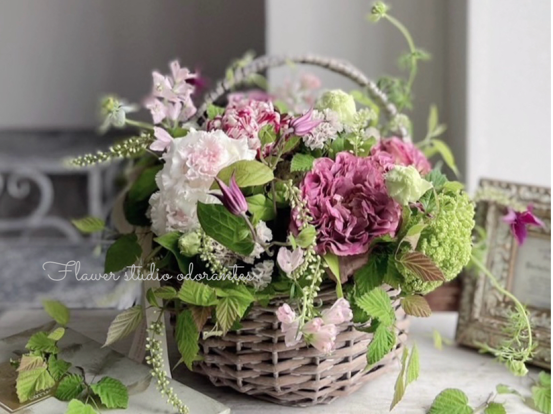 ☆じゃらん限定☆【川口駅前・徒歩3分】シーズンフラワー(季節のお花)を使ったフラ...