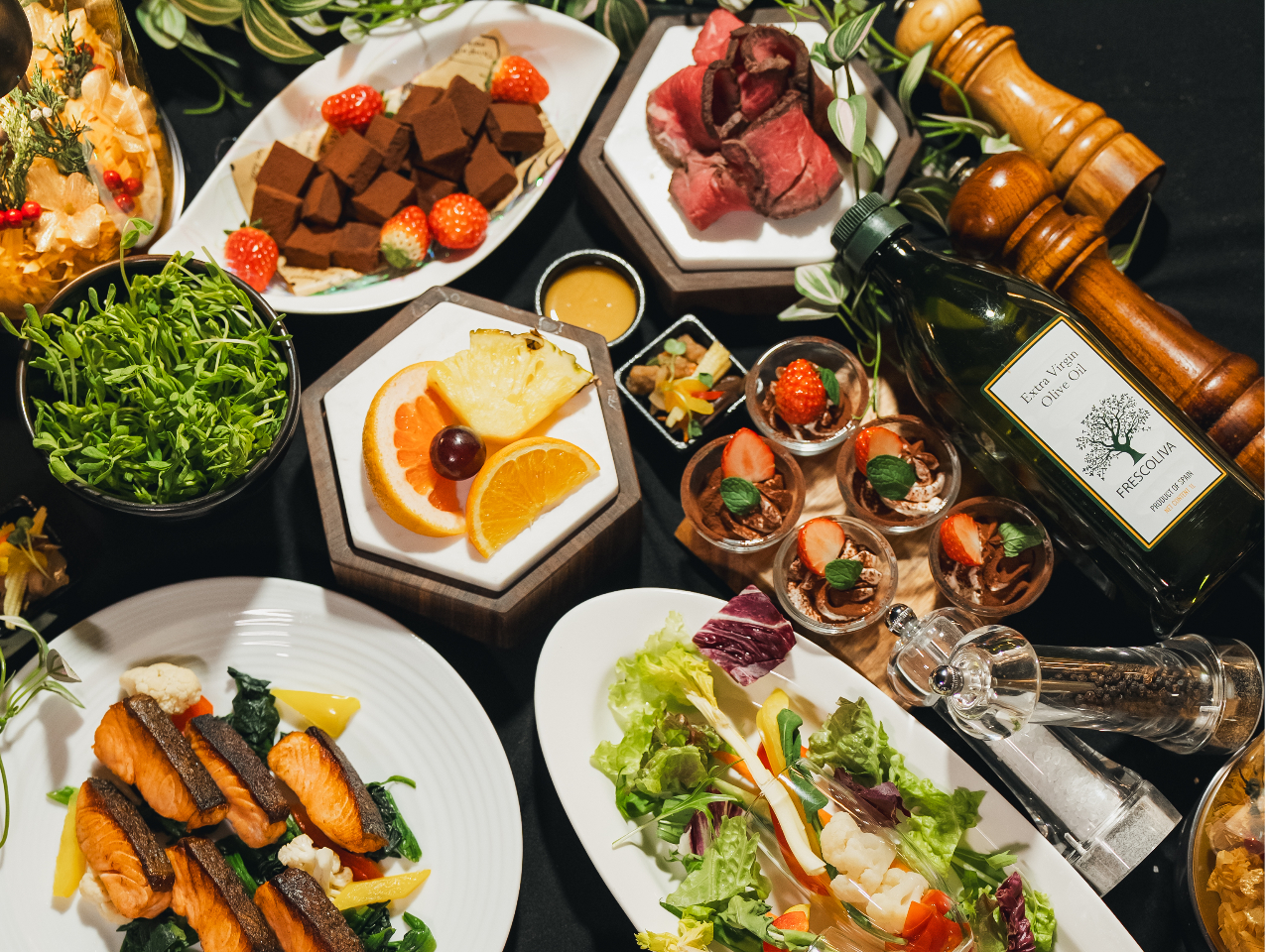 安心と安全の自然派ビュッフェランチ。上質な店内でごゆっくりお過ごしくださいませ。