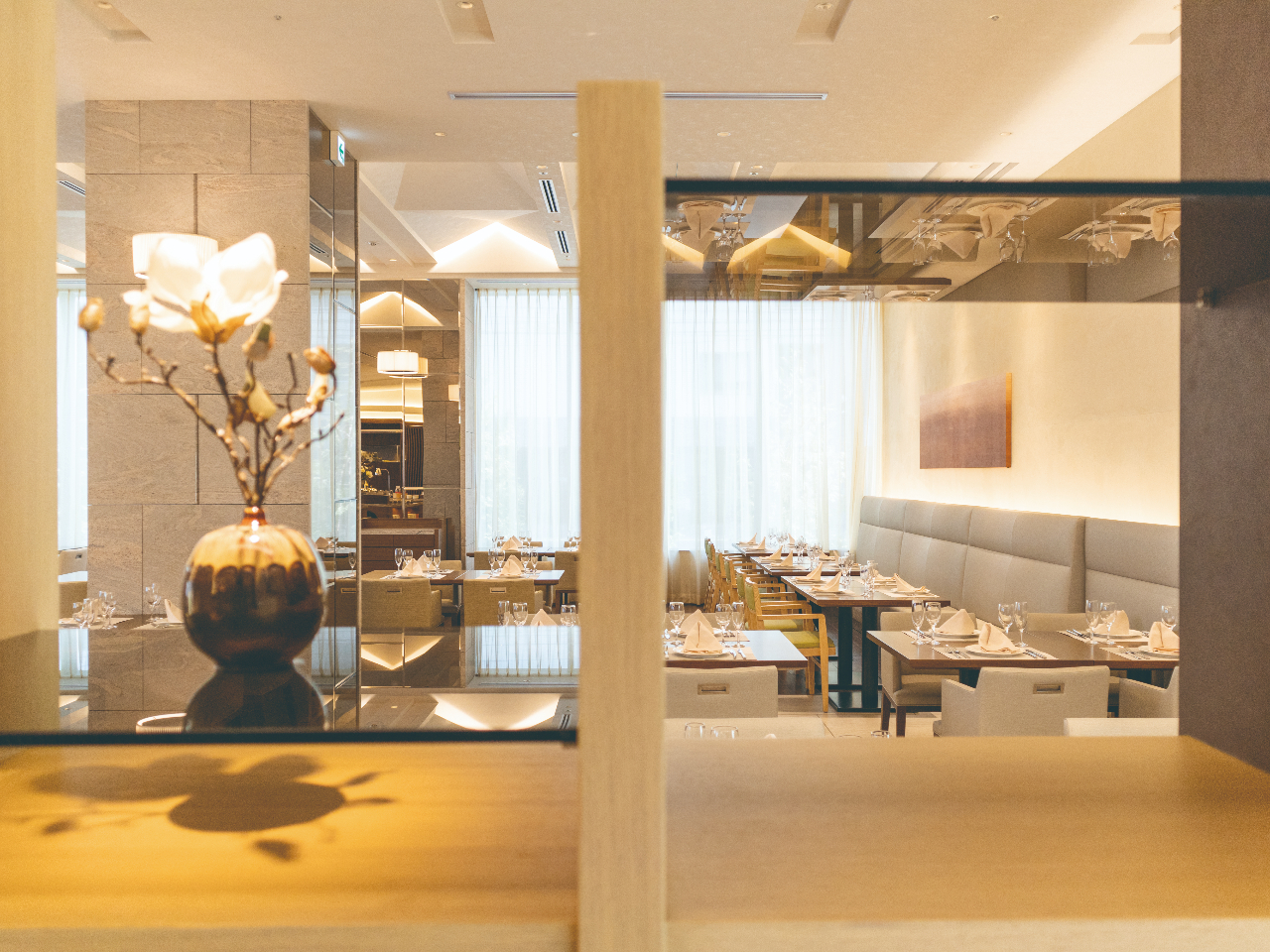 �V��̍����J���I�ȋ�ԂŁA��������肨�߂������������܂��B