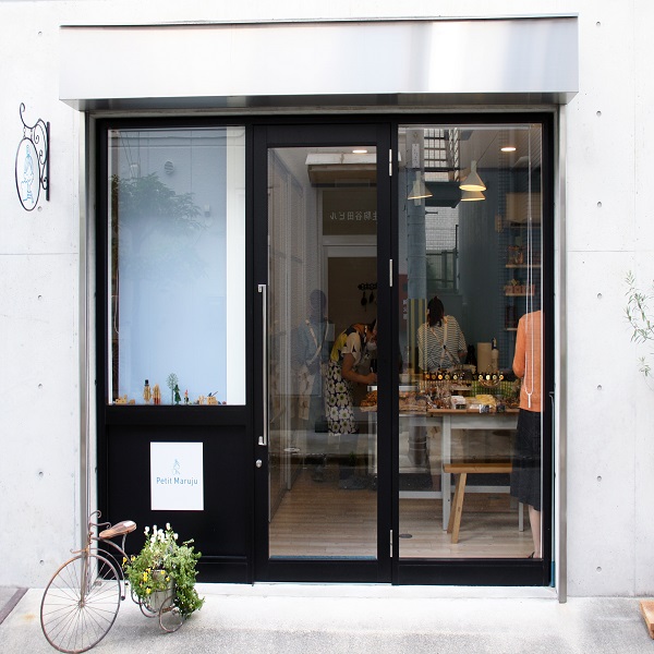 生駒駅徒歩5分 皆様のお越しをお待ちしております!