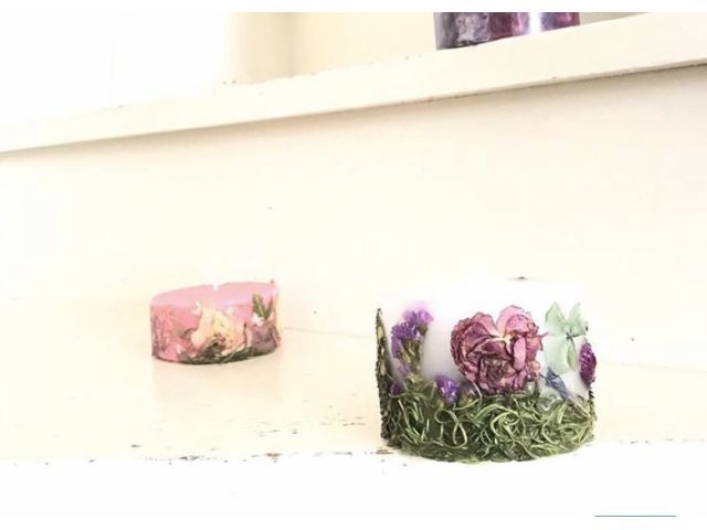 お好きなドライフラワーを使い制作して頂けます。