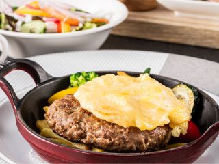 ラクレットチーズハンバーグ